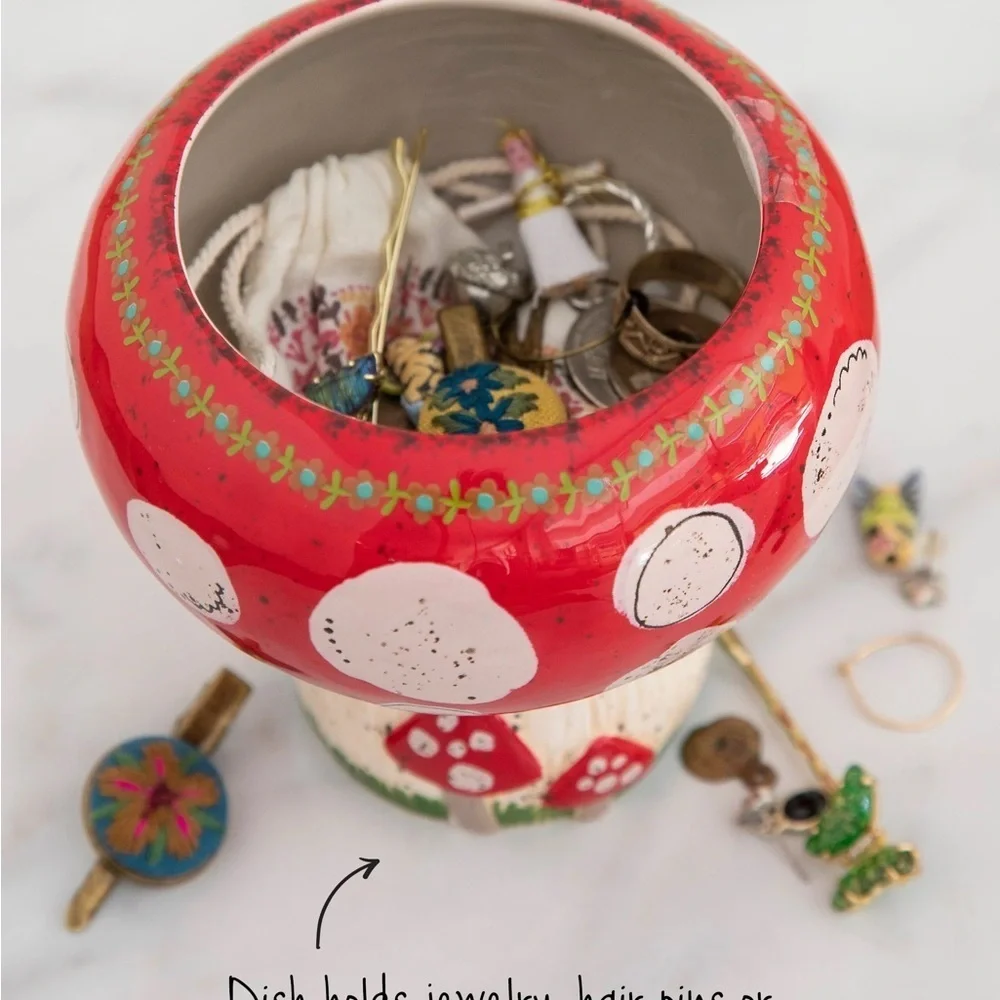 Mushroom Trinket Bowl Candle, Red/White, Scent: Neroli, NWT